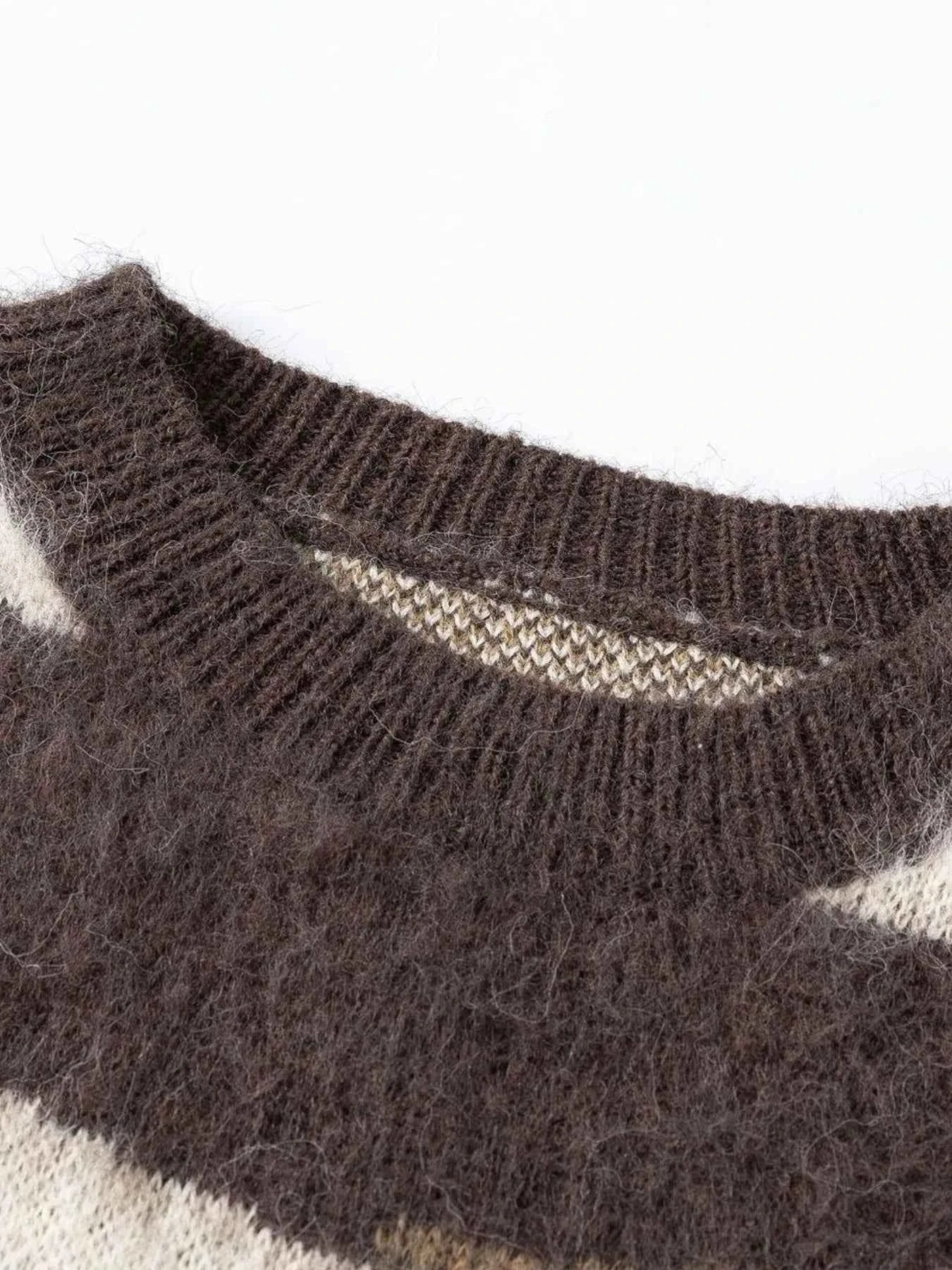 Men's Wave Striped Pattern Oversized Knit Sweater